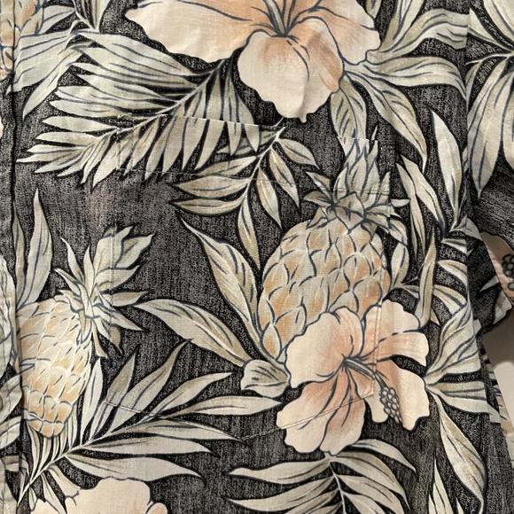Tori Richard Vintage Aloha Shirt Made In Hawaii - Picture 4 of 8